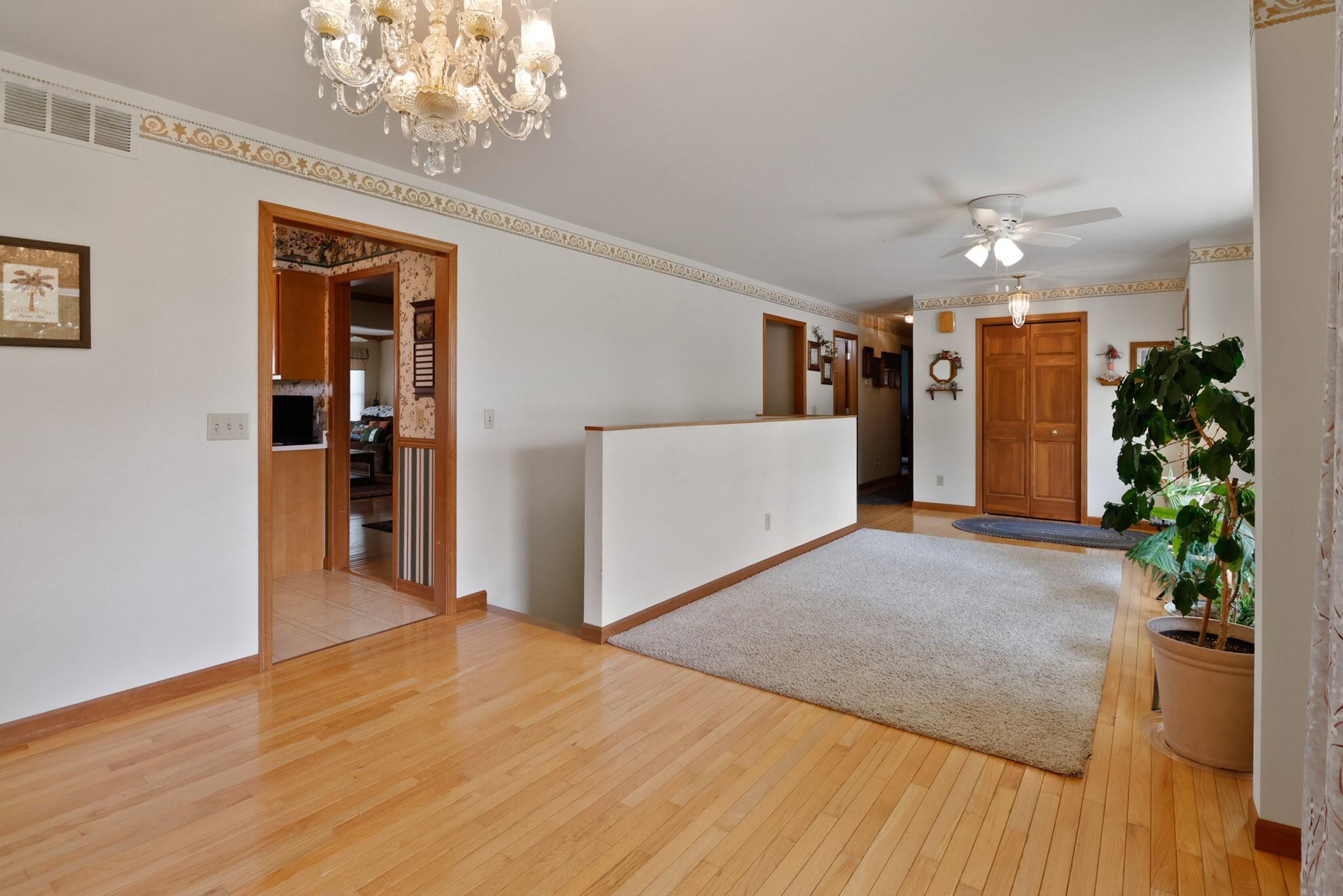 1 Jeflynn Court Kouts, IN 46347 - Photo 19 of 30 2048x1368