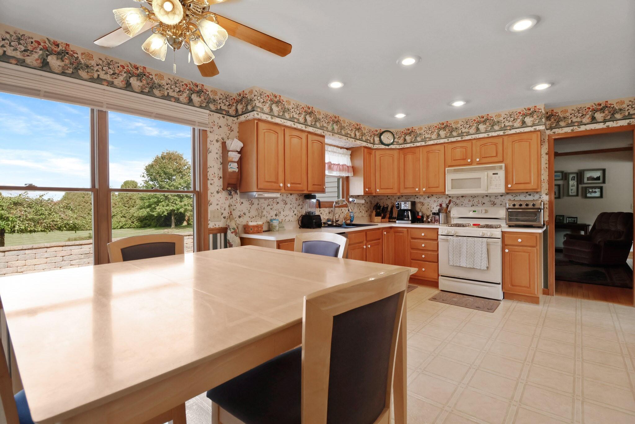 1 Jeflynn Court Kouts, IN 46347 - Photo 21 of 30 2048x1368