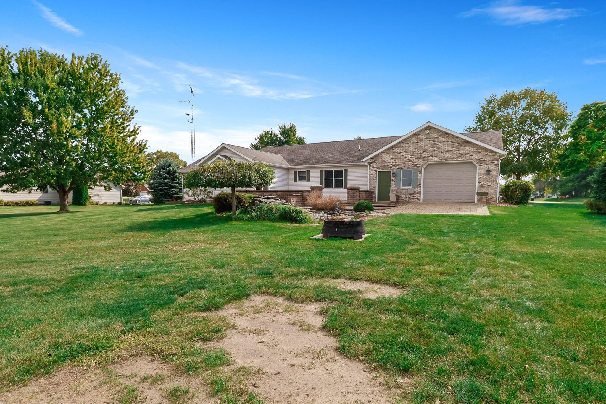 1 Jeflynn Court Kouts, IN 46347 - Photo 4 of 30 2048x1368