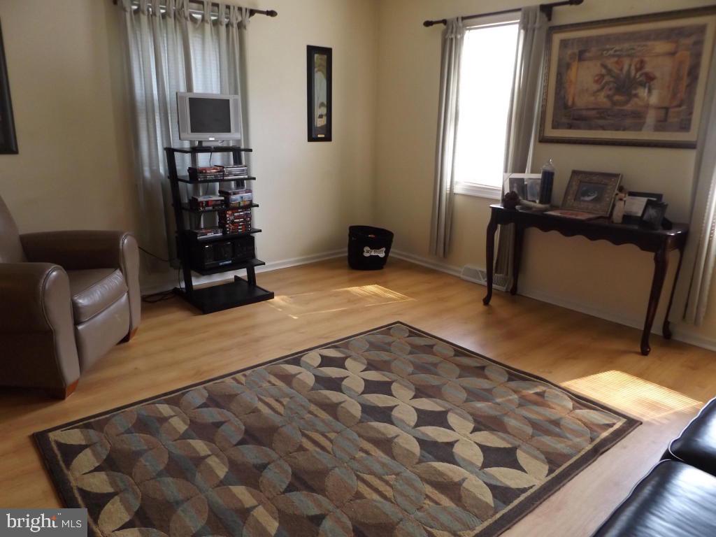 56 Riverside Avenue Lancaster, PA 17602 - Photo 2 of 30 Gallery Image 2