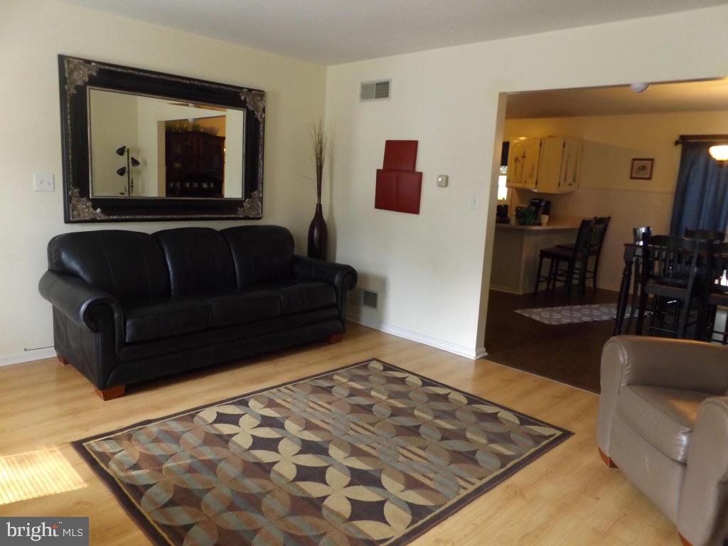 56 Riverside Avenue Lancaster, PA 17602 - Photo 4 of 30 Gallery Image 4