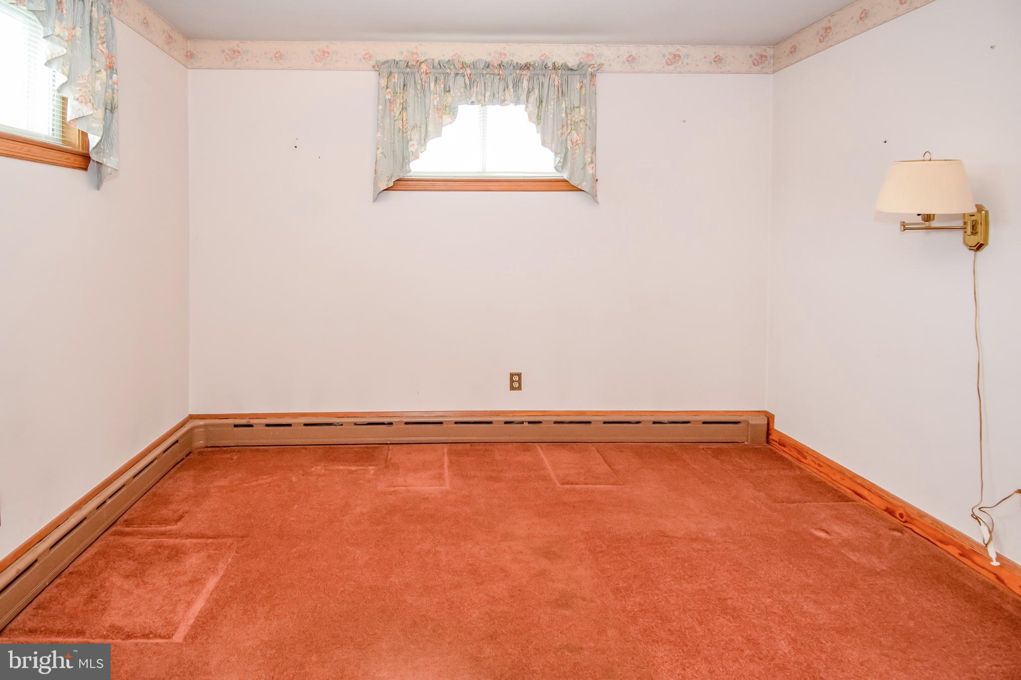 4501 Ridge Road Baltimore, MD 21236 - Photo 11 of 27 Primary Bedroom