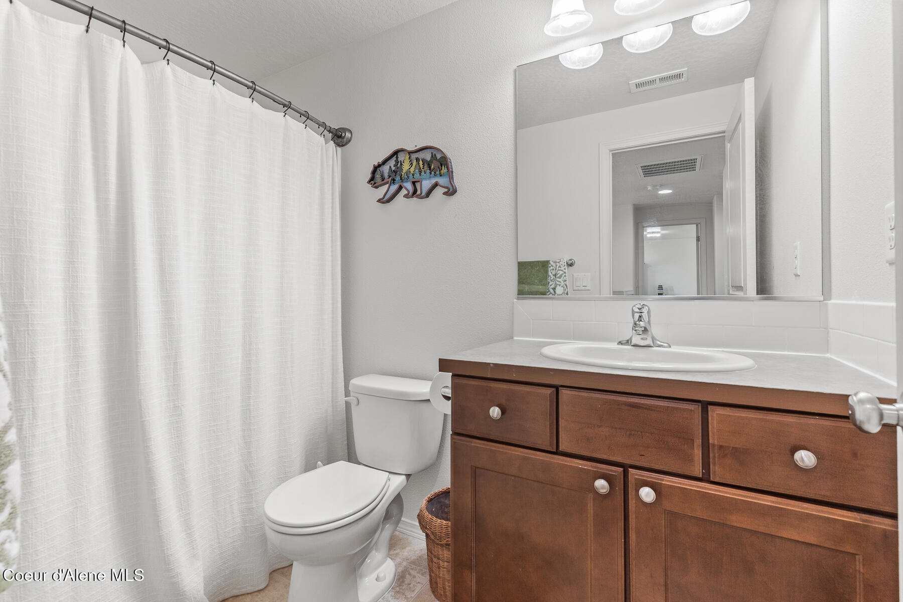 6104 West Alliance Street Rathdrum, ID 83858 - Photo 20 of 27 Bathroom