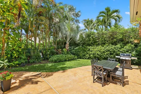 $995,000 | 8888 Rockridge Glen Cove, Boynton Beach, FL 33473