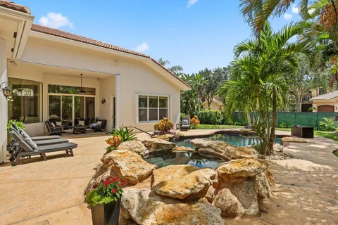 $995,000 | 8888 Rockridge Glen Cove, Boynton Beach, FL 33473