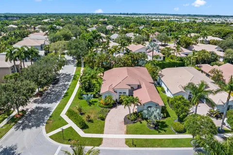 $995,000 | 8888 Rockridge Glen Cove, Boynton Beach, FL 33473