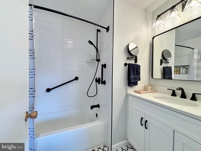 $260,000 | 3210 Gleneagles Drive, Unit 109F, Silver Spring, MD 20906