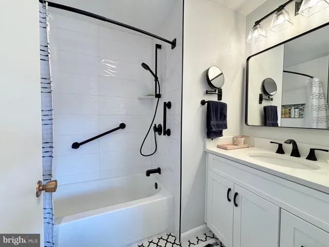 $260,000 | 3210 Gleneagles Drive, Unit 109F, Silver Spring, MD 20906