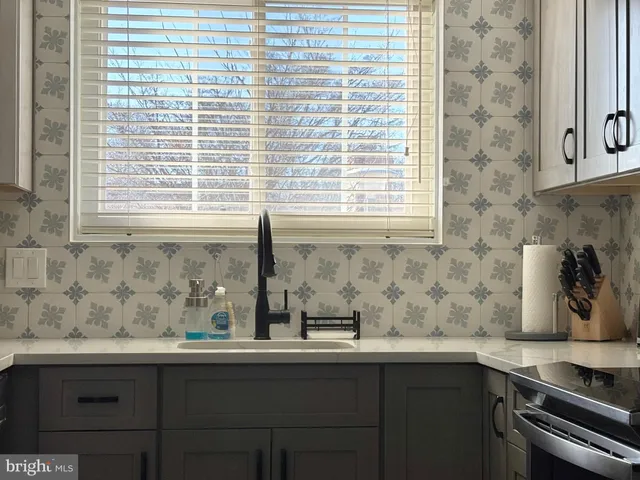 $260,000 | 3210 Gleneagles Drive, Unit 109F, Silver Spring, MD 20906