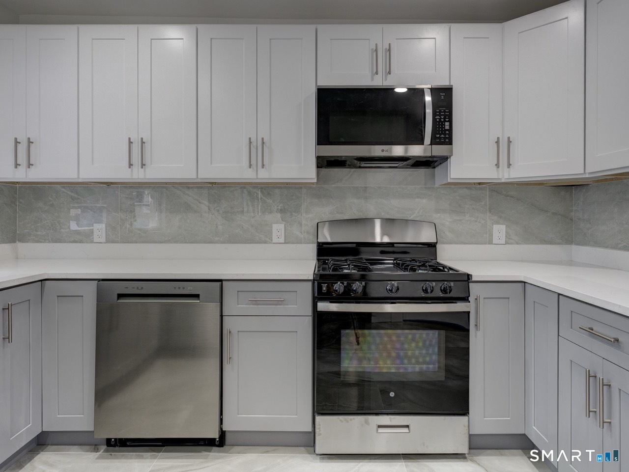 16 Shoreham Road New Haven, CT 06512 - Photo 19 of 40 Gallery Image 19