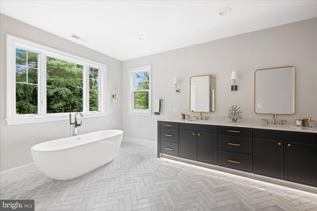 $2,800,000 | 1824 Deer Drive, McLean, VA 22101