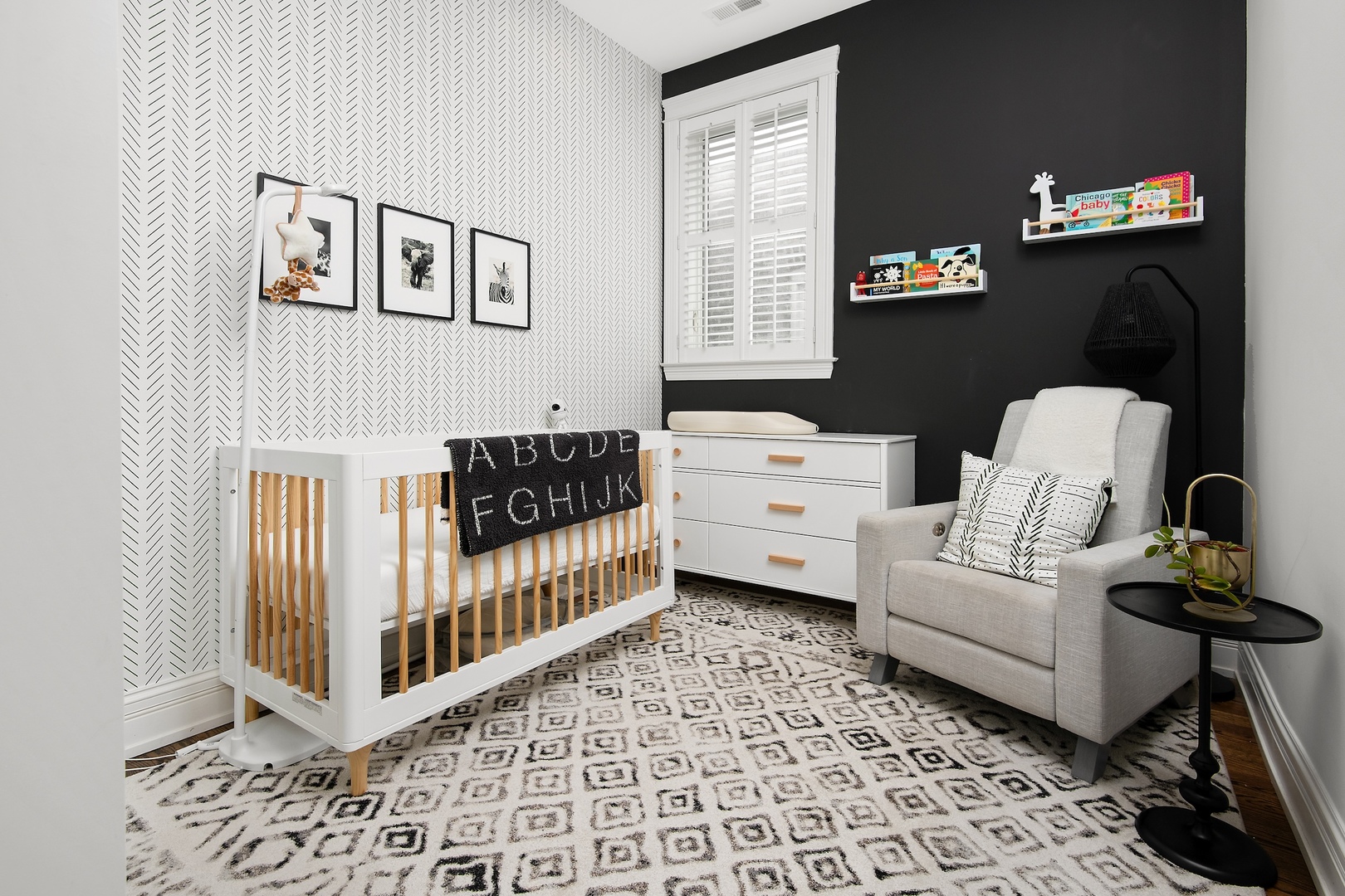 3708 North Southport Avenue, Unit 3 Chicago, IL 60613 - Photo 10 of 21