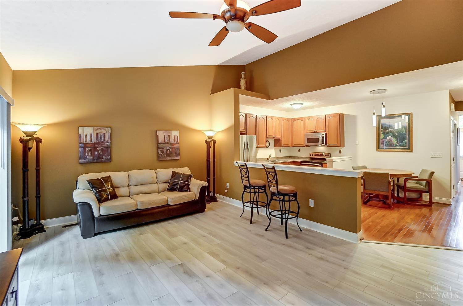 6707 Cheviot Road Cincinnati, OH 45247 - Photo 10 of 36