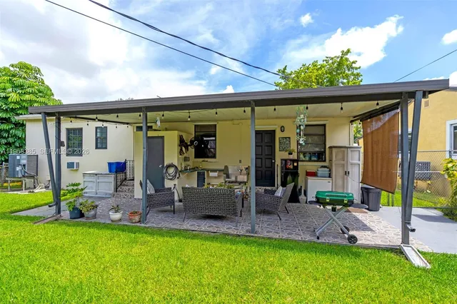 $749,000 | 249 Carlisle Drive, Miami Springs, FL 33166