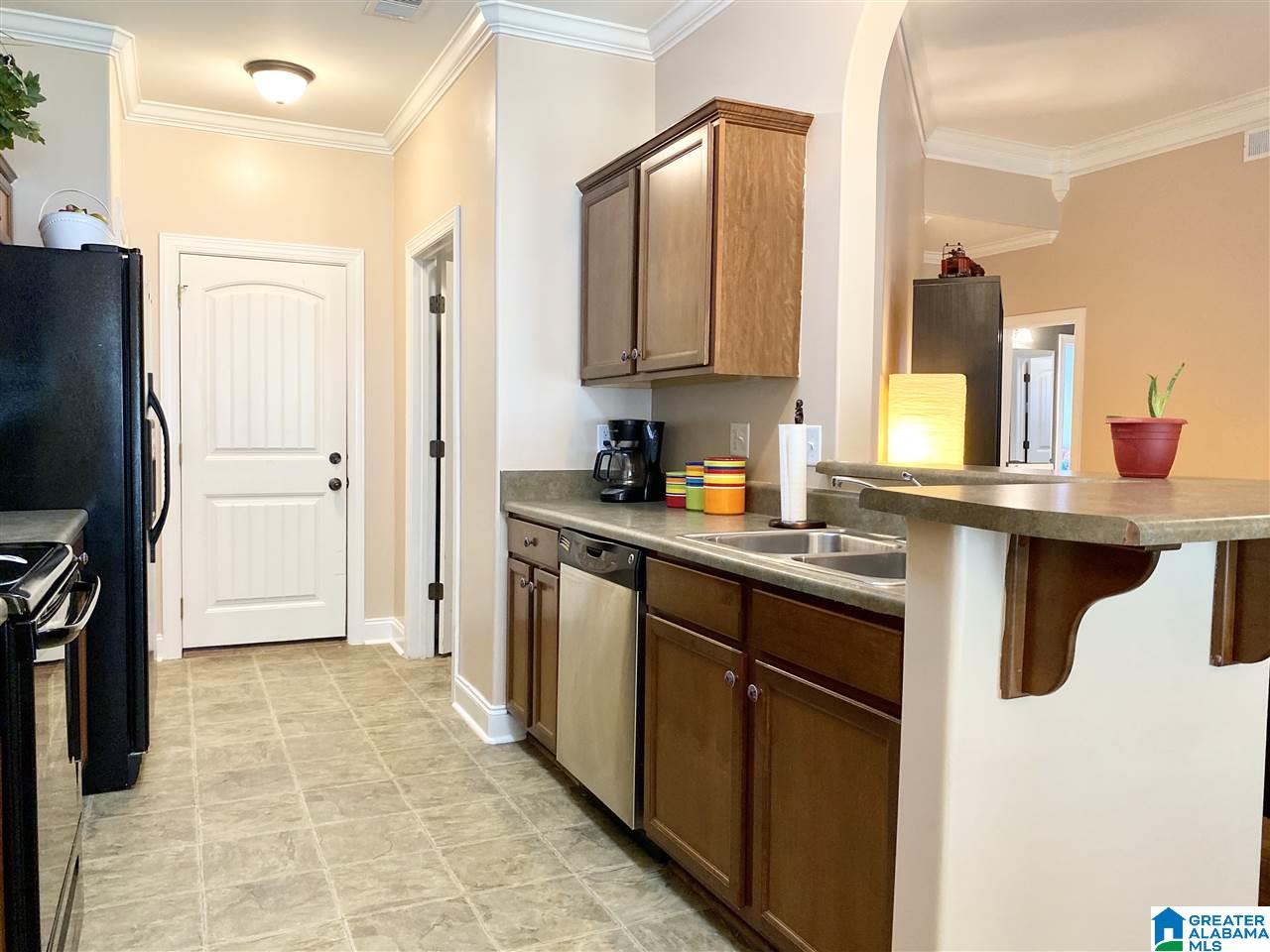 121 Lorrin Lane Sterrett, AL 35147 - Photo 11 of 38