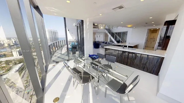 $6,700,000 | 18555 Collins Avenue, Unit 4804, Sunny Isles Beach, FL 33160