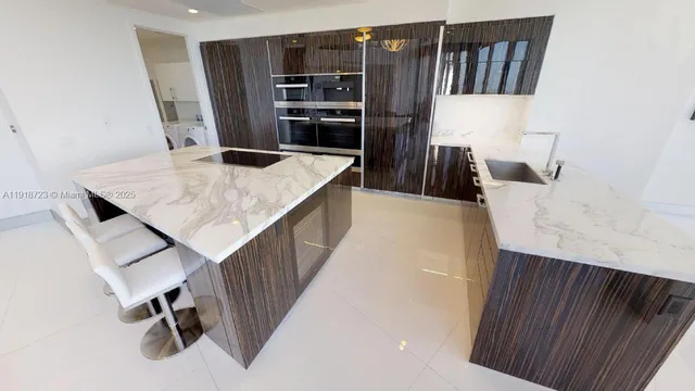 $6,700,000 | 18555 Collins Avenue, Unit 4804, Sunny Isles Beach, FL 33160