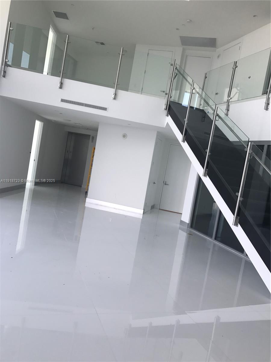 18555 Collins Avenue, Unit 4804 Sunny Isles Beach, FL 33160 - Photo 34 of 51