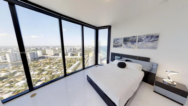 $6,700,000 | 18555 Collins Avenue, Unit 4804, Sunny Isles Beach, FL 33160