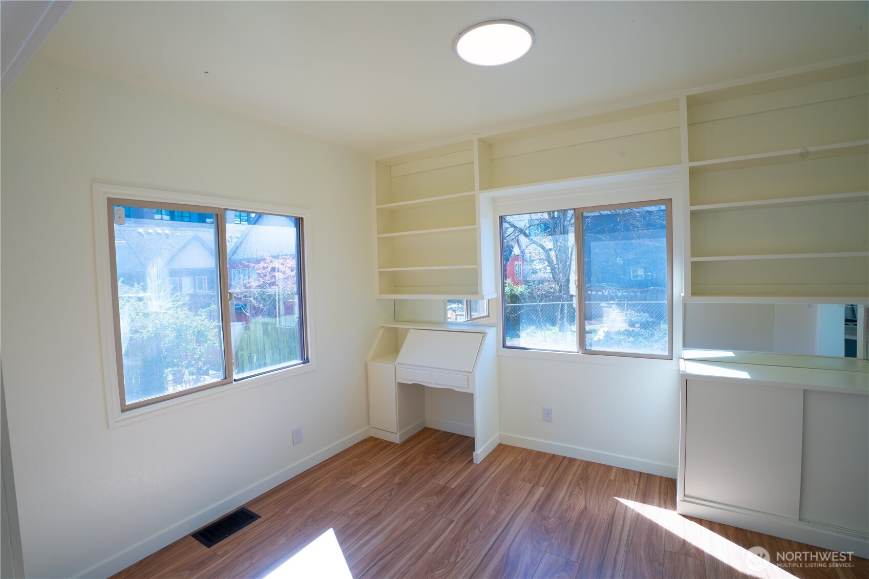 1707 22nd Avenue South Seattle, WA 98144 - Photo 12 of 25
