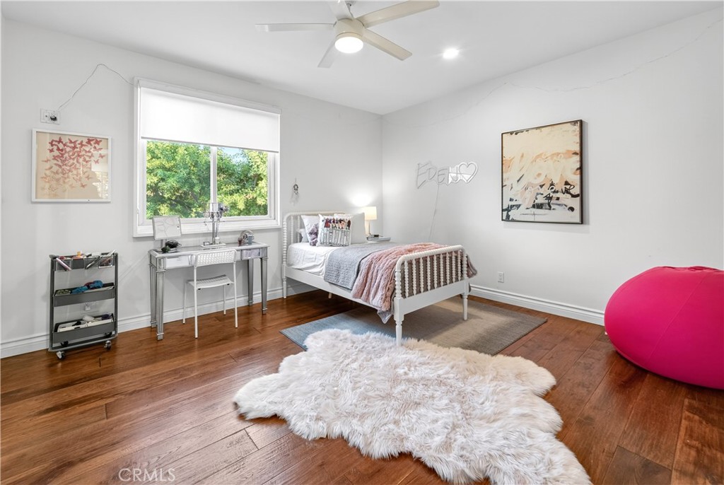 25527 Hamilton Court Calabasas, CA 91302 - Photo 27 of 56