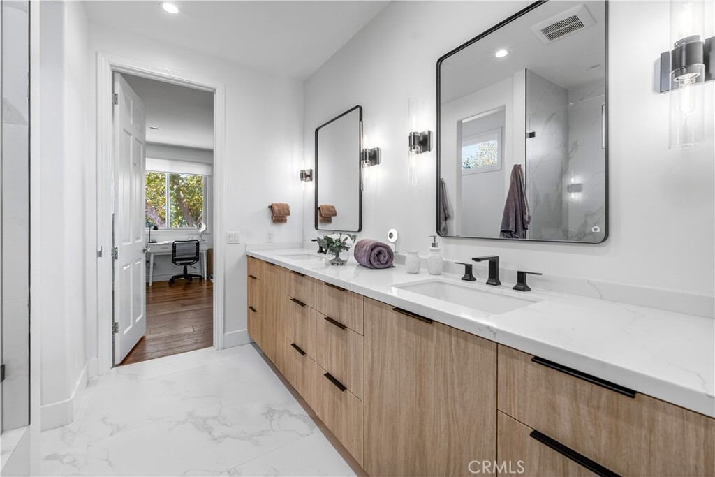 25527 Hamilton Court Calabasas, CA 91302 - Photo 29 of 56