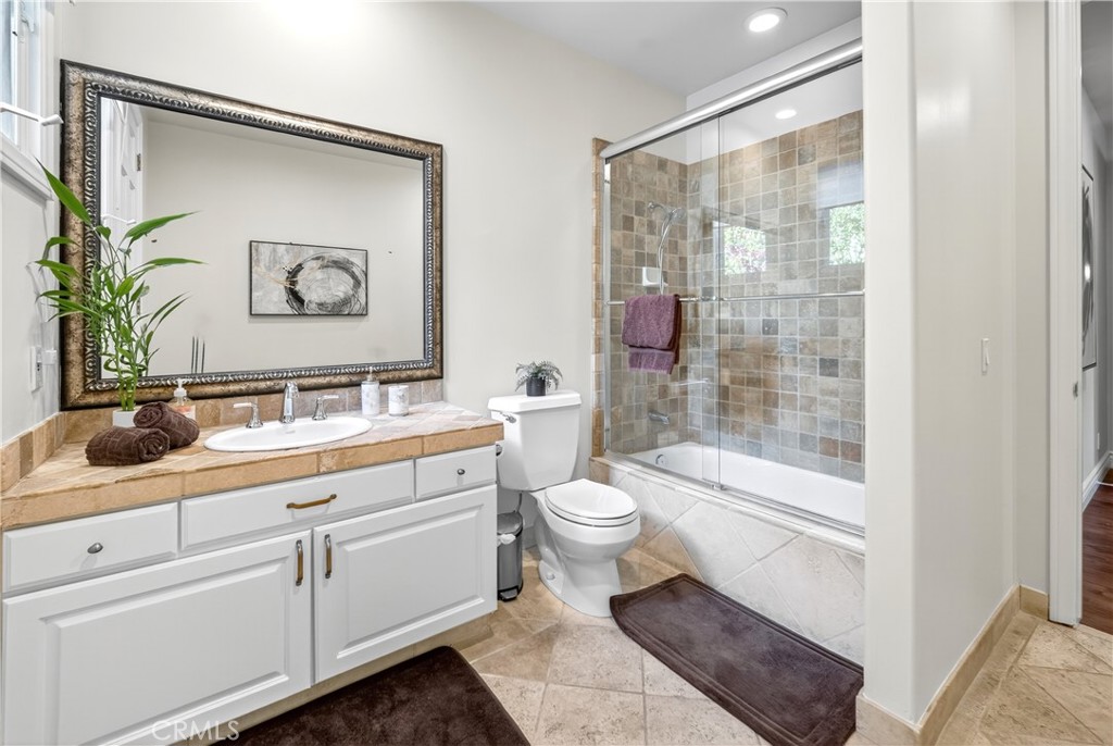 25527 Hamilton Court Calabasas, CA 91302 - Photo 35 of 56