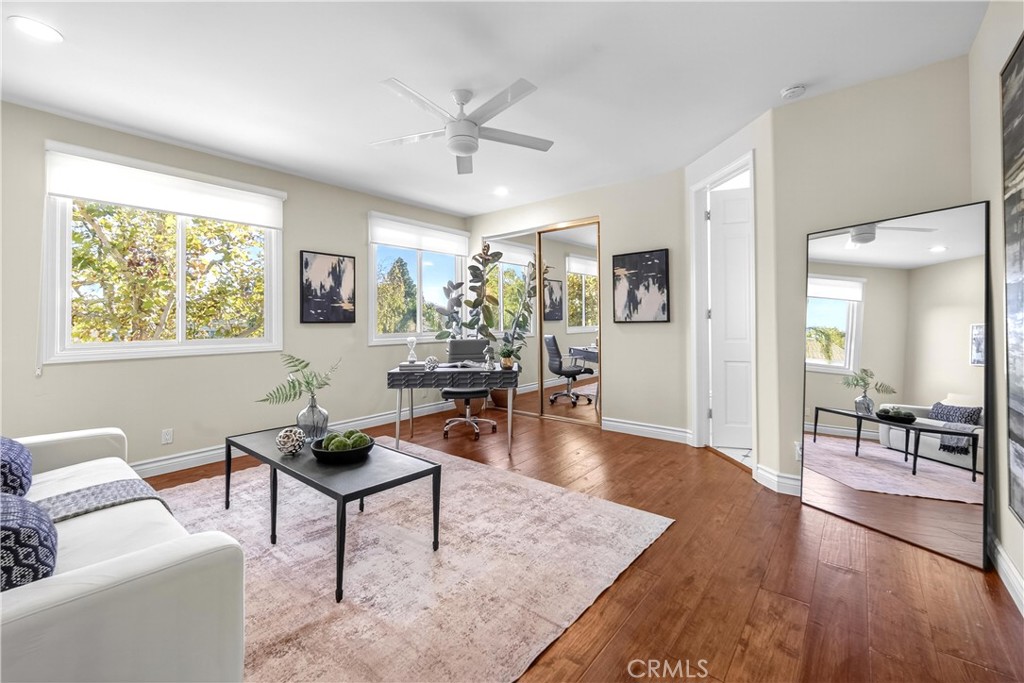 25527 Hamilton Court Calabasas, CA 91302 - Photo 36 of 56