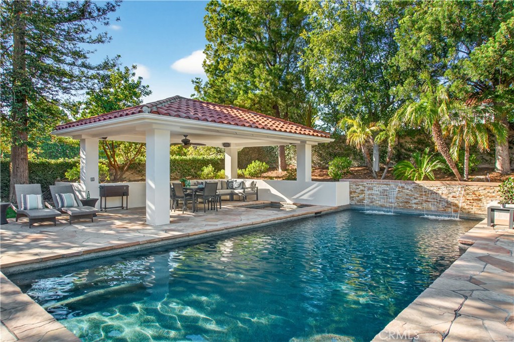 25527 Hamilton Court Calabasas, CA 91302 - Photo 44 of 56