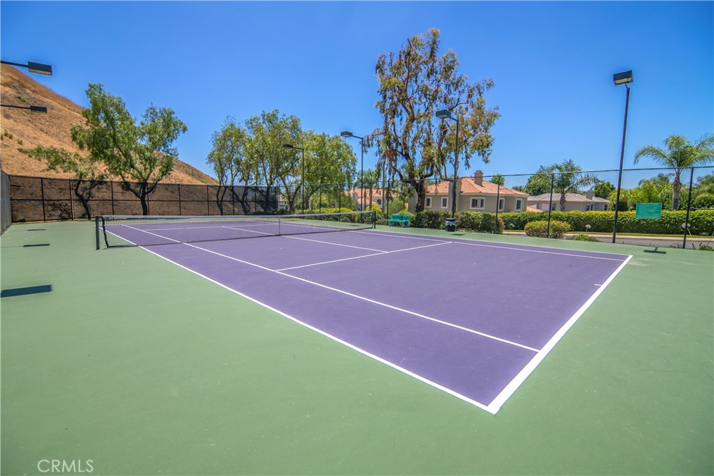 25527 Hamilton Court Calabasas, CA 91302 - Photo 56 of 56 1 of 3 community courts