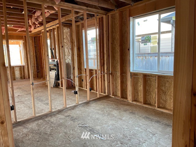 7817 Connells Prairie Road Bonney Lake, WA 98391 - Photo 8 of 23 Gallery Image 8