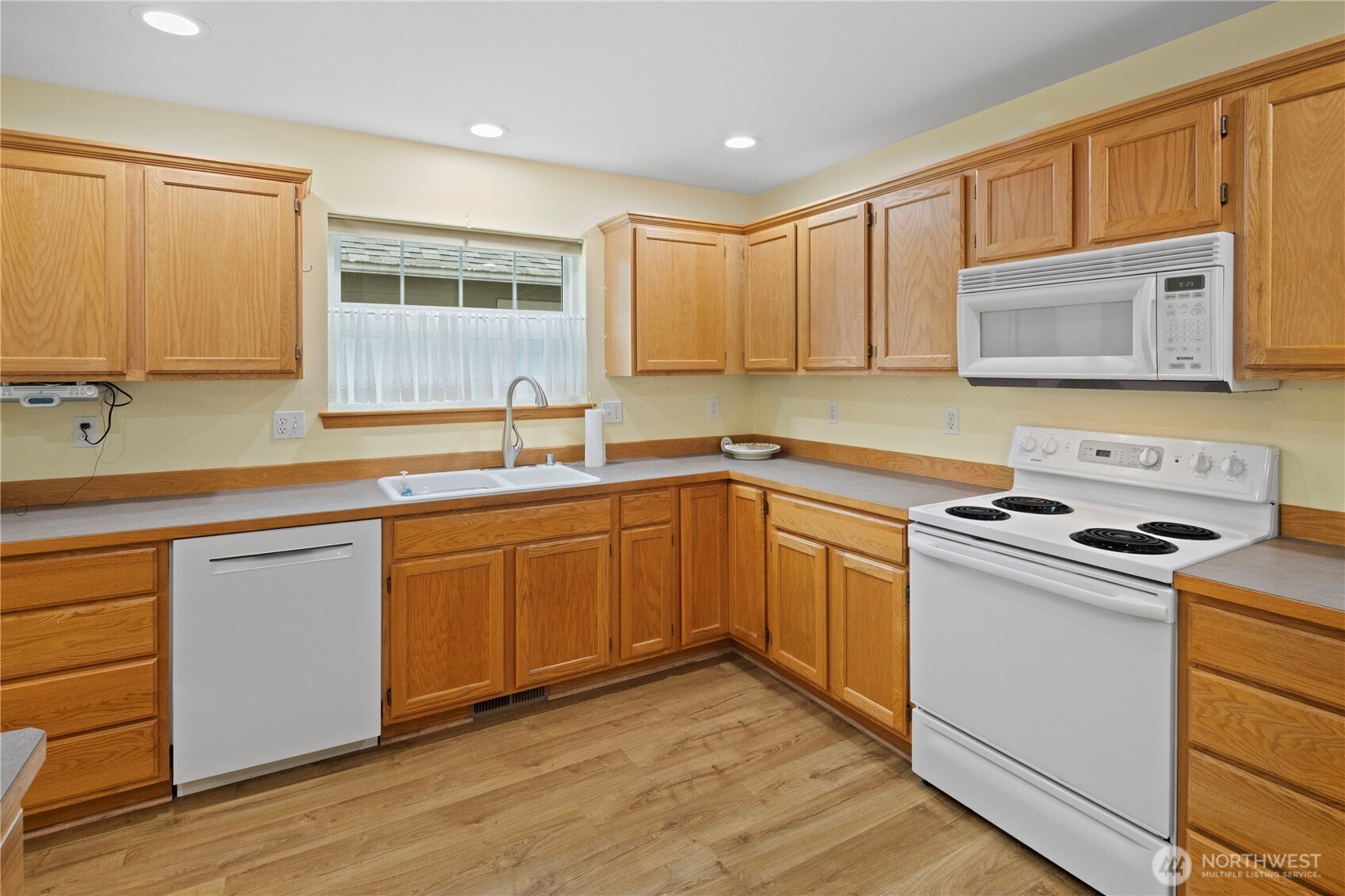 5685 Correll Drive Ferndale, WA 98248 - Photo 9 of 28