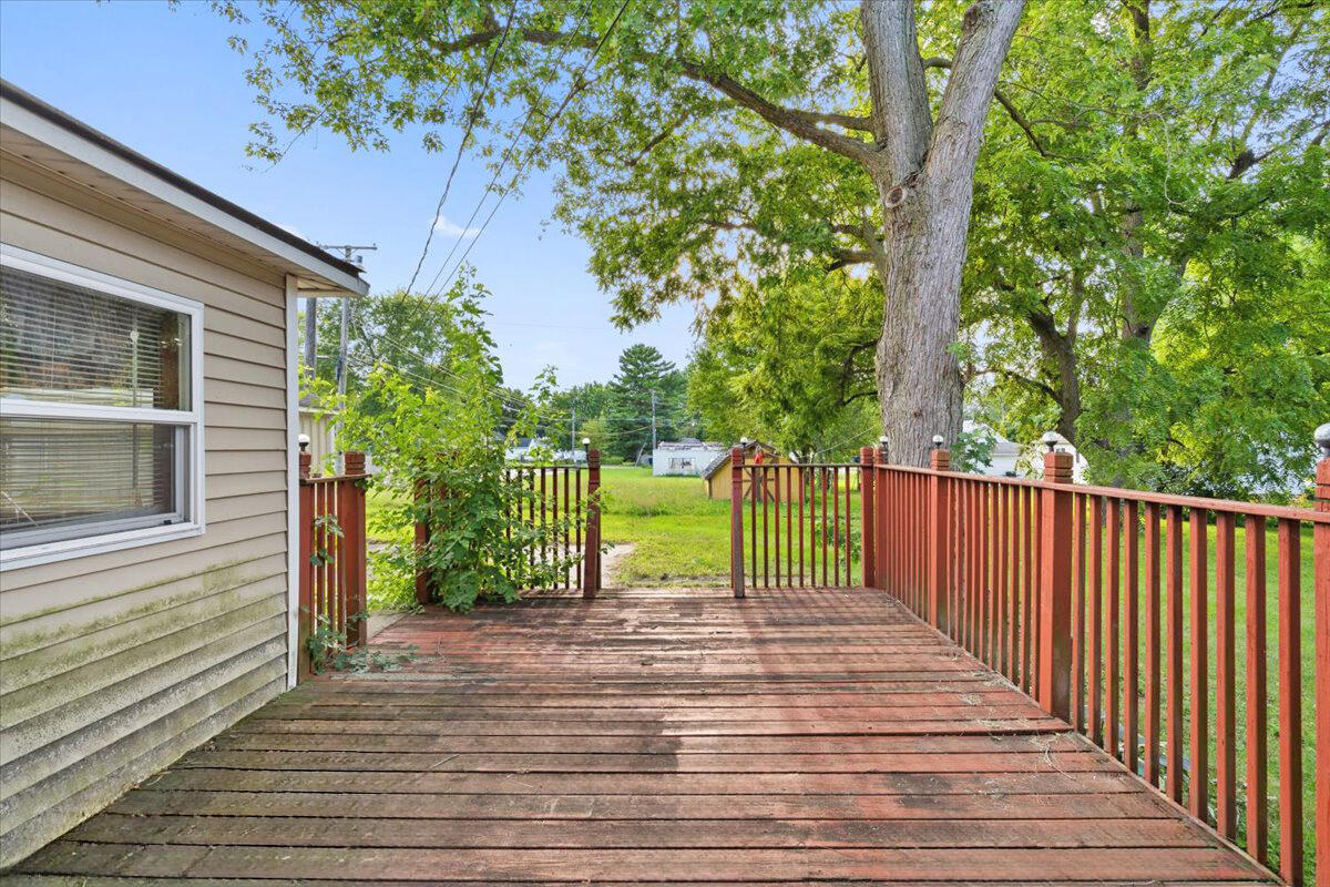 206 South Main Street Morocco, IN 47963 - Photo 25 of 26 a view of a deck with a trees