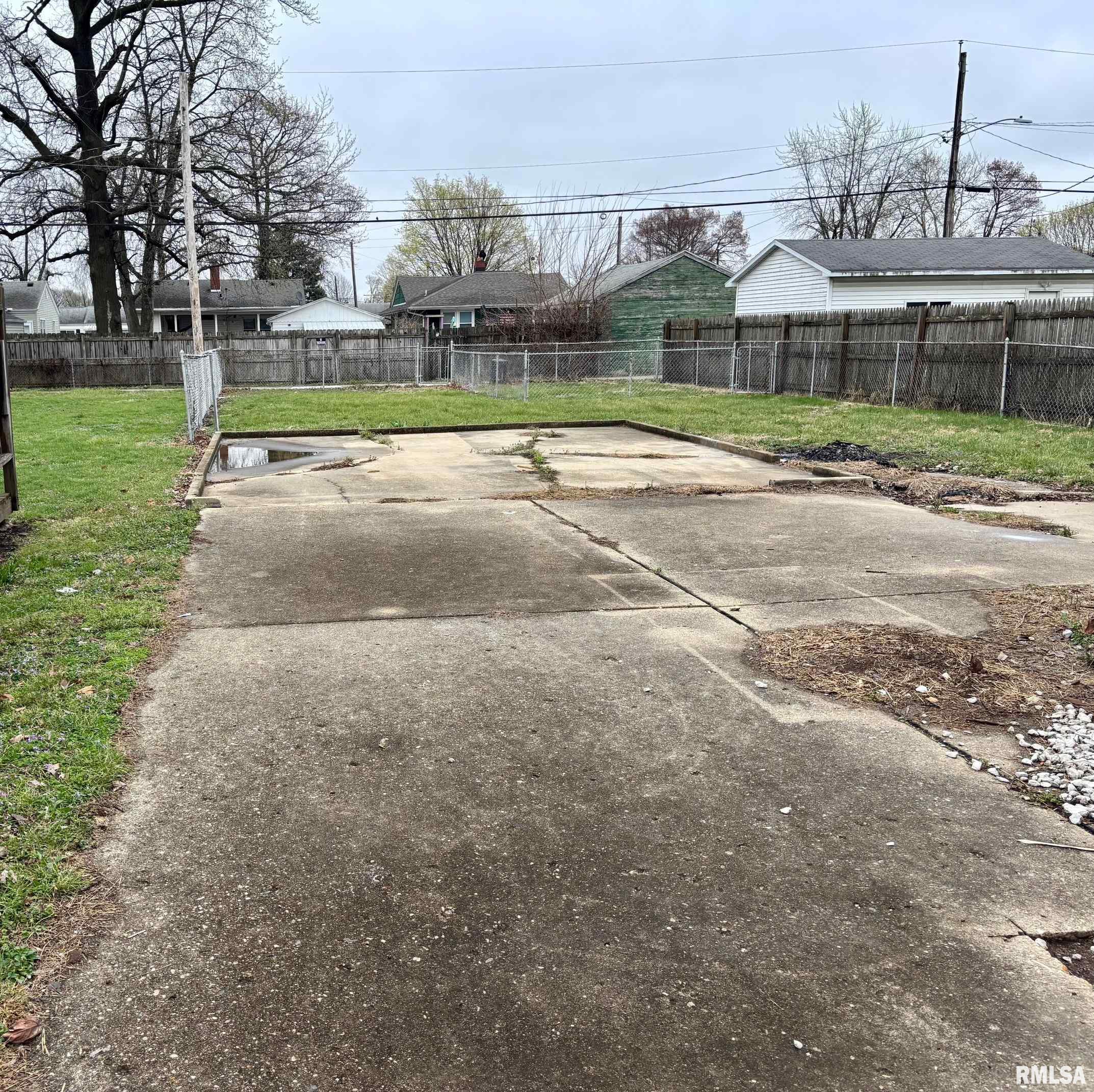 1702 North 20th Street Springfield, IL 62702 - Photo 3 of 21