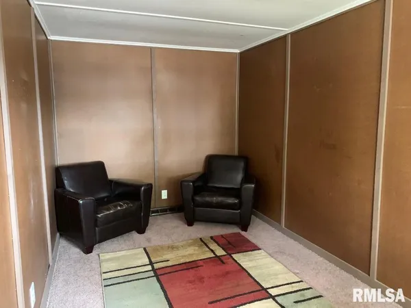 $94,900 | 518 North 2nd Street, Girard, IL 62640