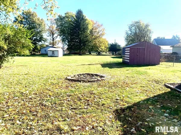 $94,900 | 518 North 2nd Street, Girard, IL 62640