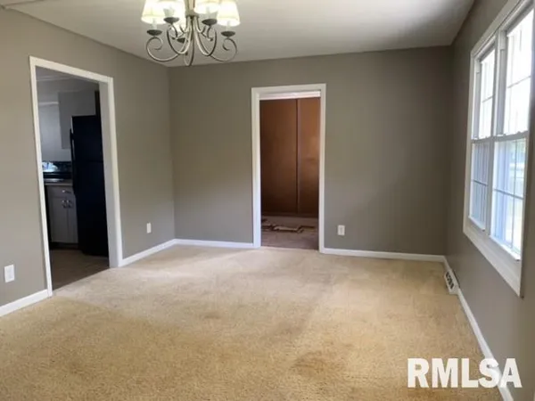 $94,900 | 518 North 2nd Street, Girard, IL 62640