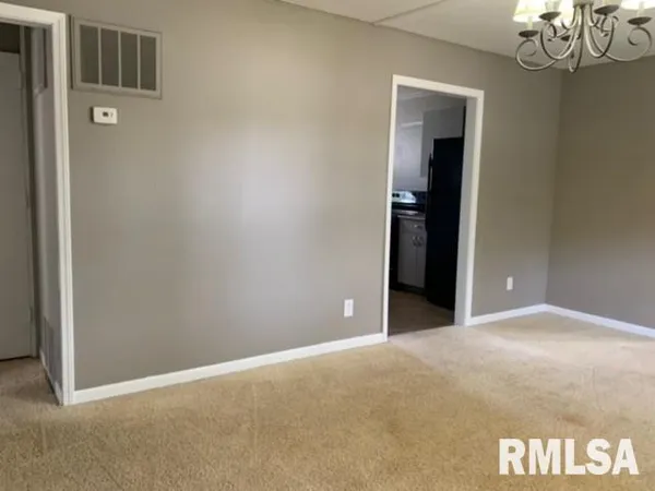 $94,900 | 518 North 2nd Street, Girard, IL 62640