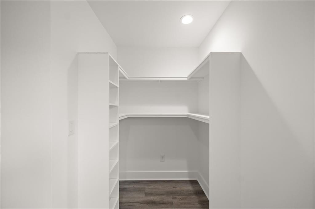 182 Hardman Road Clarkesville, GA 30523 - Photo 33 of 62 a view of an empty walk in closet