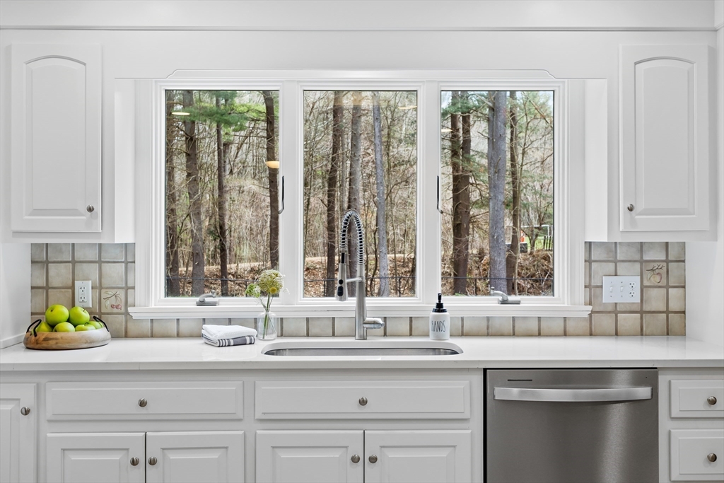 30 Country Road Westford, MA 01886 - Photo 9 of 41 Gallery Image 9