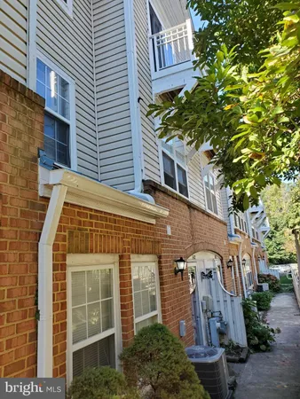 $2,350 | 6422 Bayberry Court, Unit 8, Elkridge, MD 21075