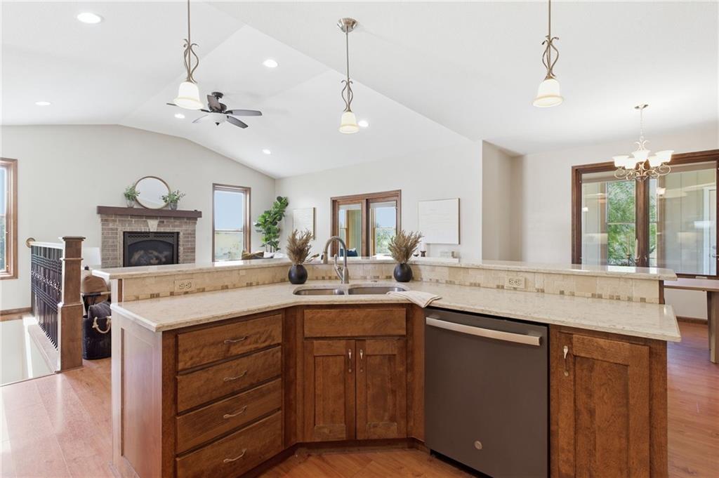16678 Evans Road Basehor, KS 66007 - Photo 9 of 75