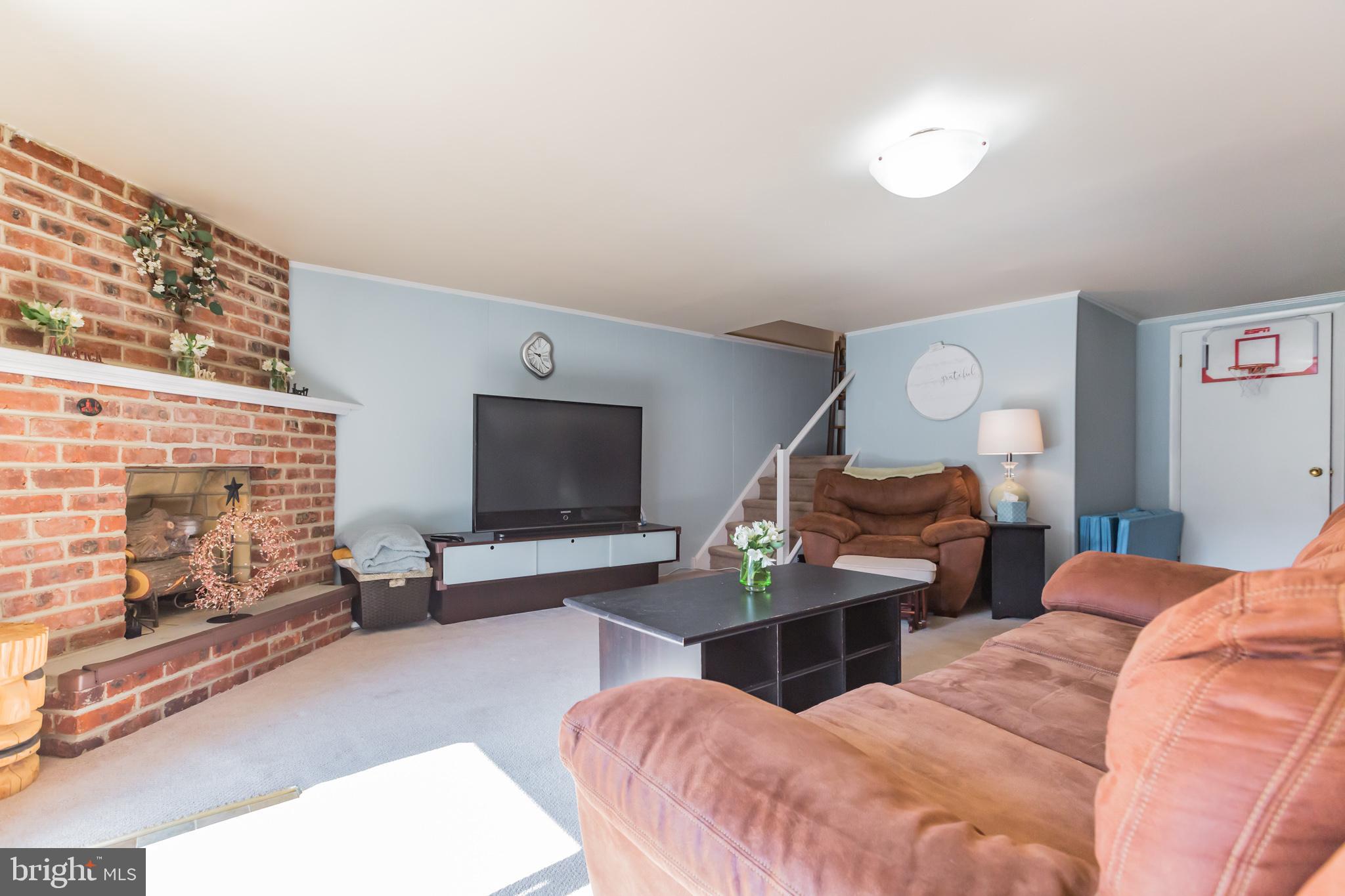 10213 West Keswick Road Philadelphia, PA 19114 - Photo 12 of 29 Gallery Image 12
