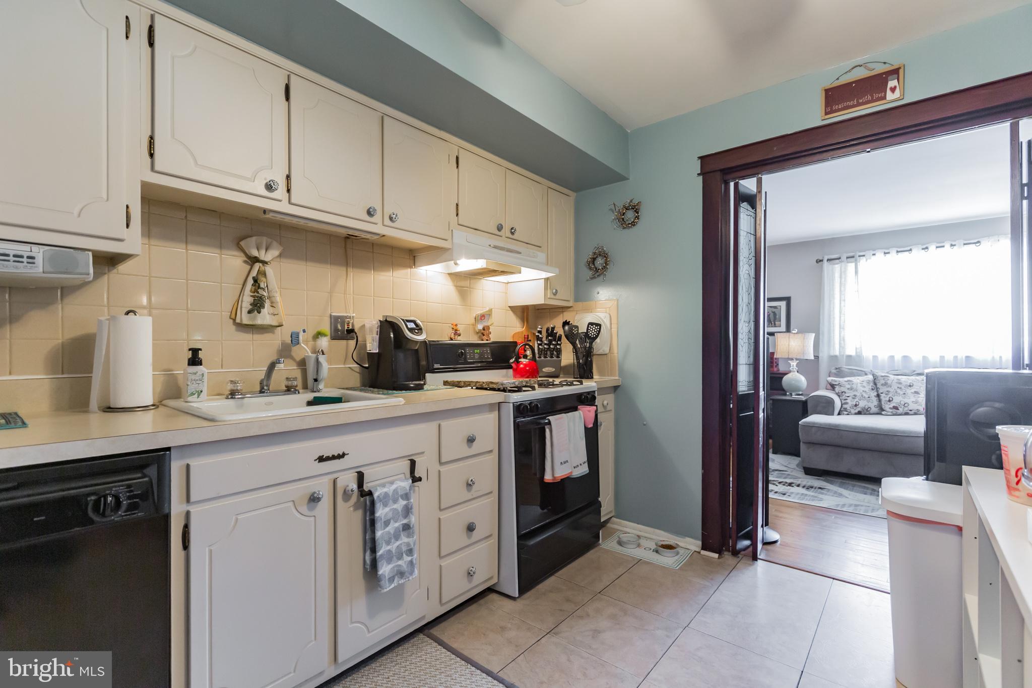 10213 West Keswick Road Philadelphia, PA 19114 - Photo 9 of 29 Gallery Image 9