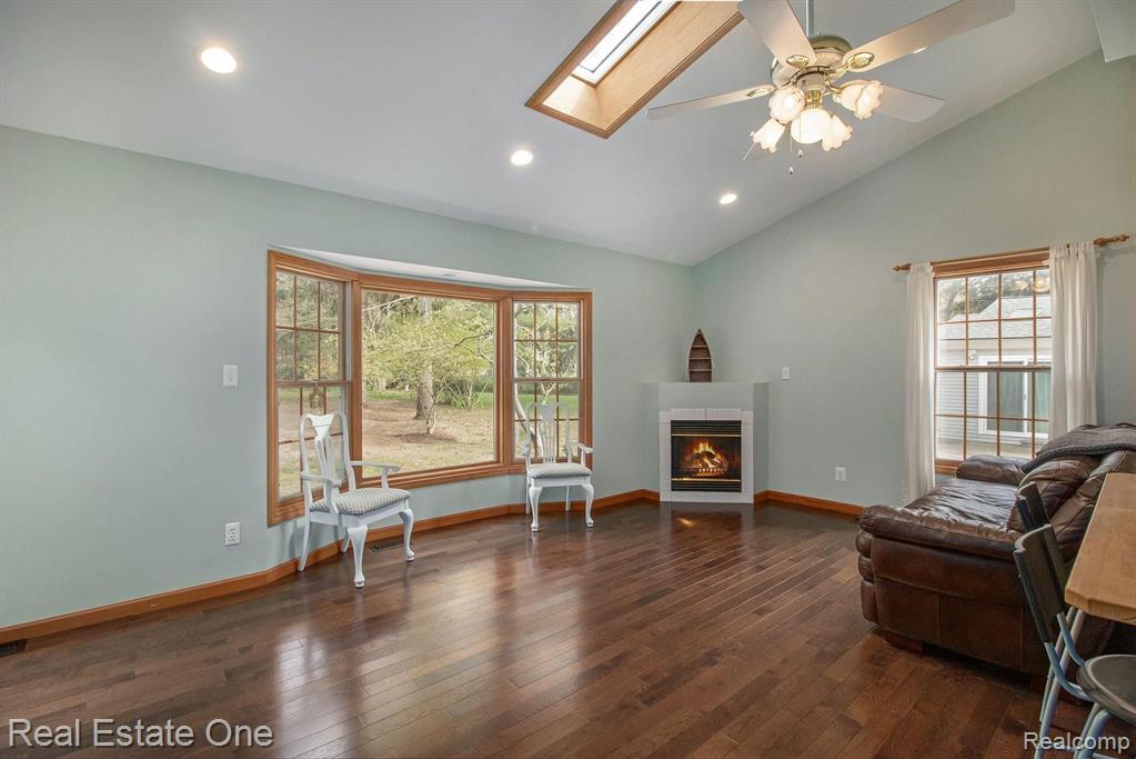 1296 Barneswood Lane Rochester Hills, MI 48306 - Photo 10 of 32
