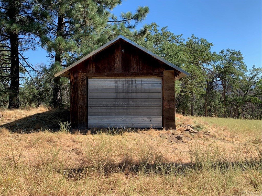5246 Allred Road Mariposa, CA 95338 - Photo 13 of 28 Gallery Image 13