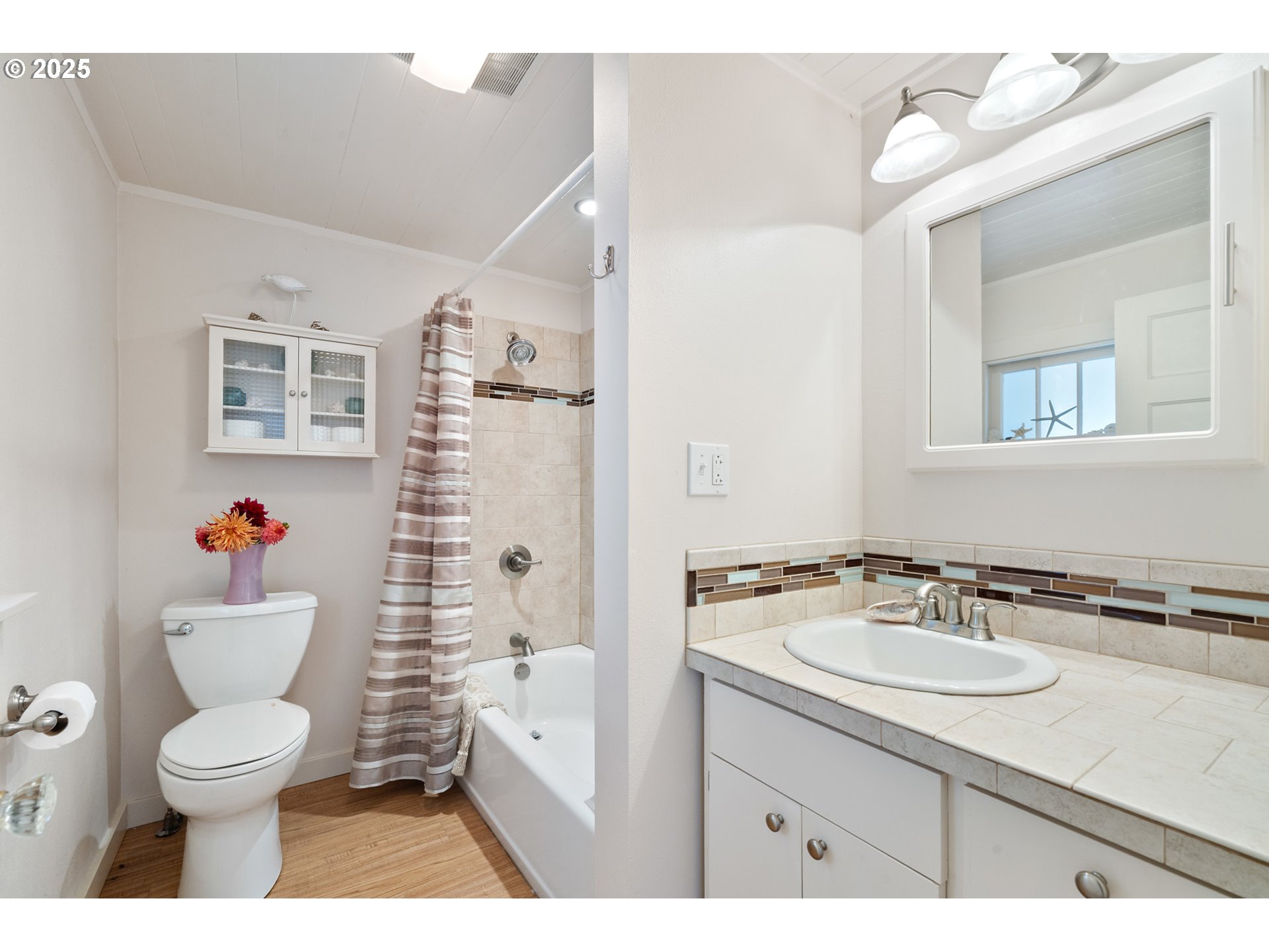 210 Cypress Avenue Garibaldi, OR 97118 - Photo 18 of 29
