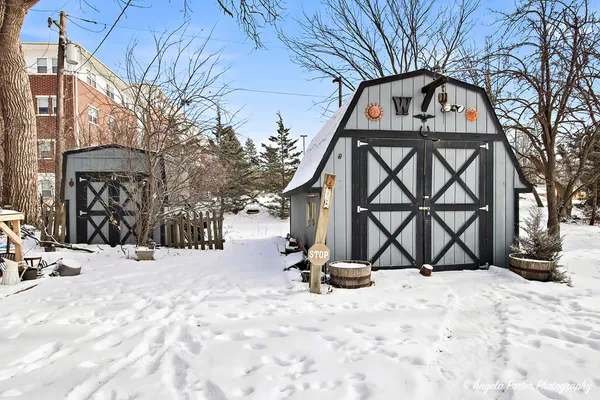 $329,900 | 8 East Rollins Road, Round Lake Beach, IL 60073