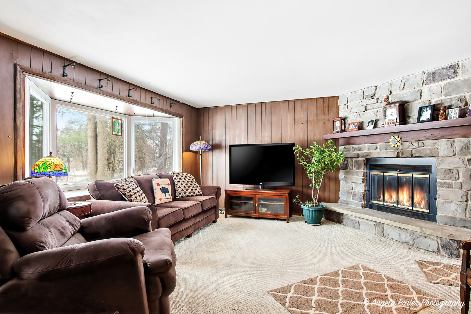 8 East Rollins Road Round Lake Beach, IL 60073 - Photo 3 of 18