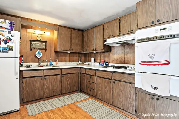 $329,900 | 8 East Rollins Road, Round Lake Beach, IL 60073